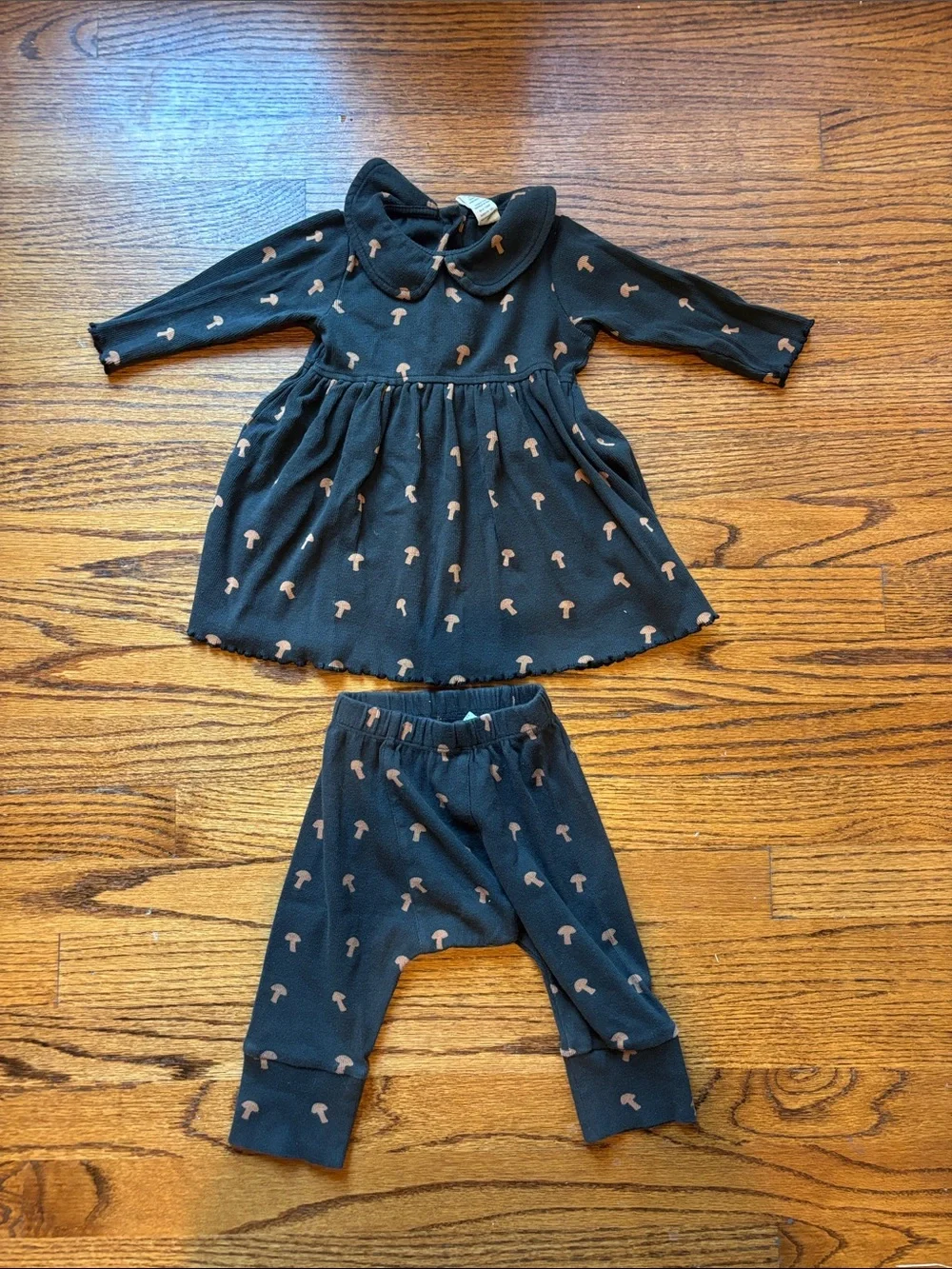 kate quinn Black Mushroom Print Top & Leggings Set Organic Cotton 12-18 months